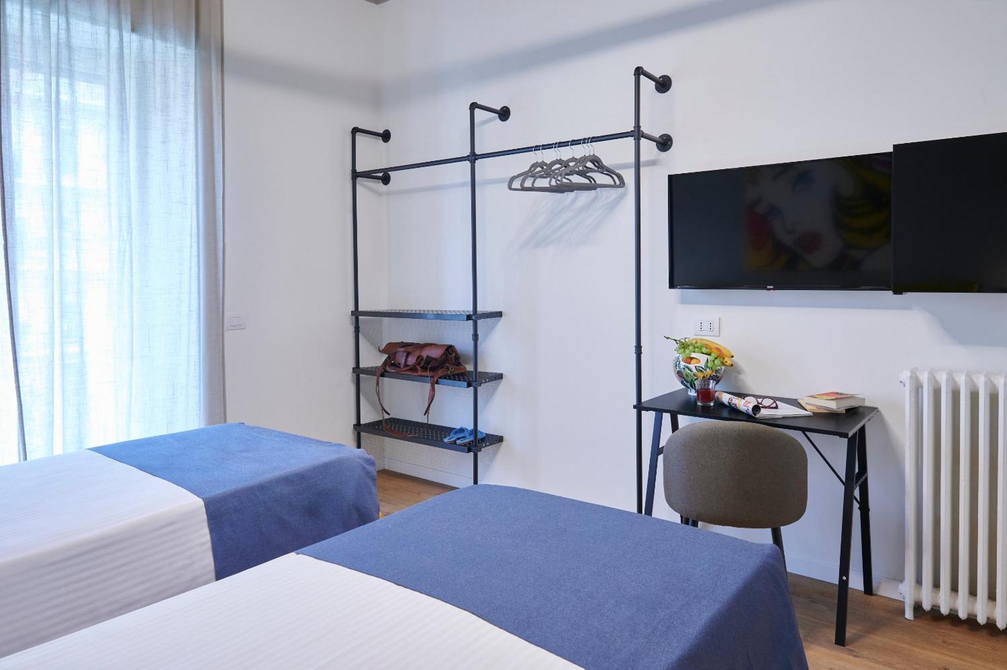 White Ribbon Hotel Milan Exterior photo